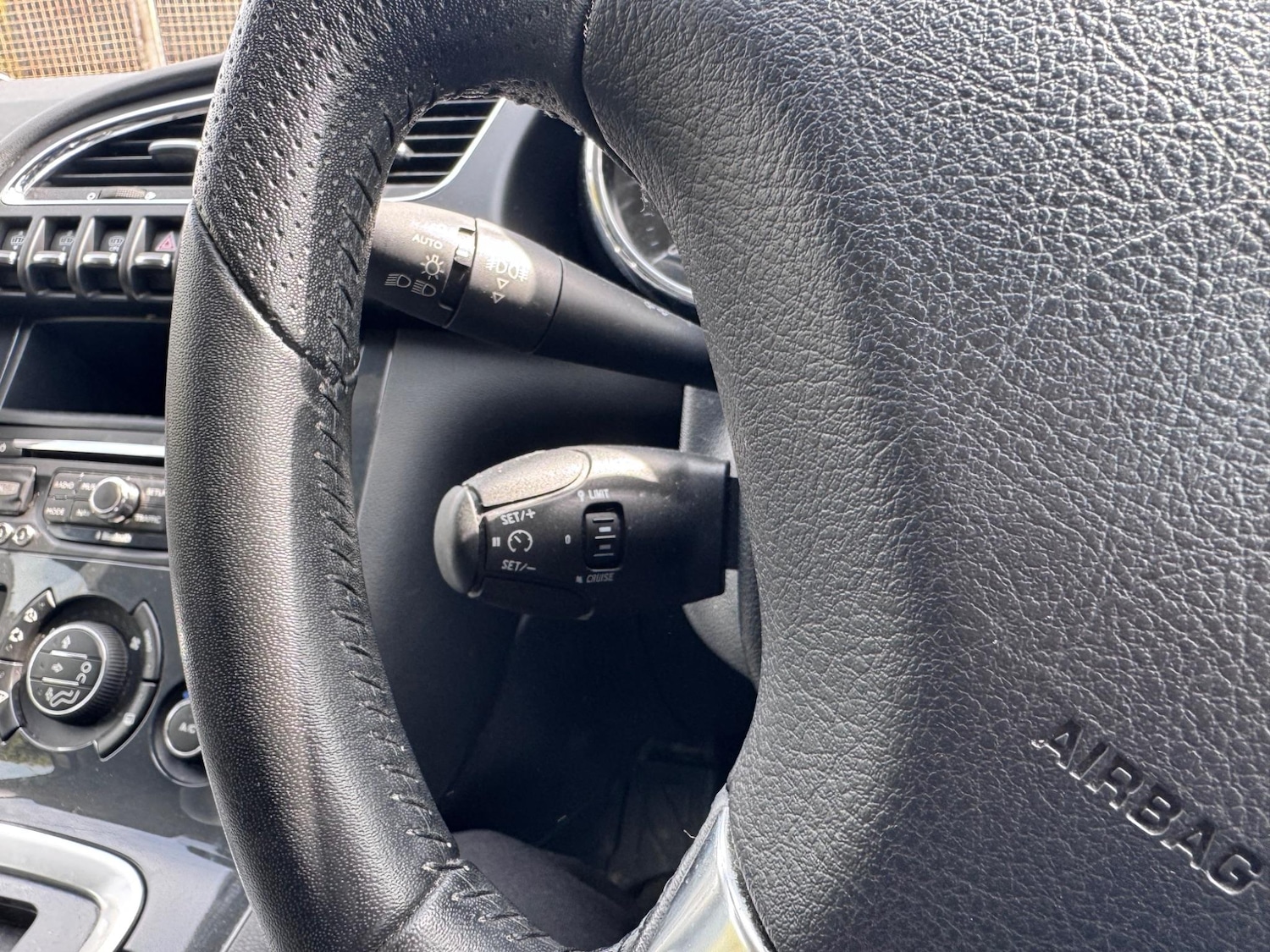 Used Peugeot 3008 2014 for sale - 77091685: Photo 52