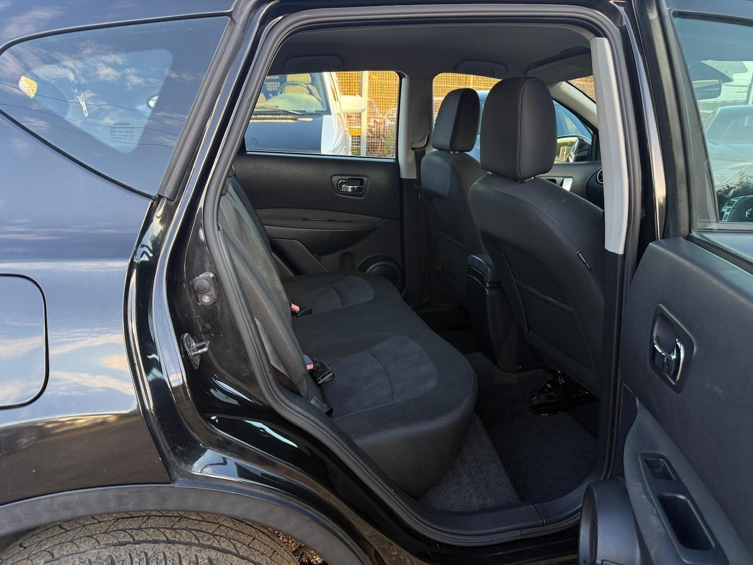 Used Nissan Qashqai 2011 for sale - 76759614: Photo 20