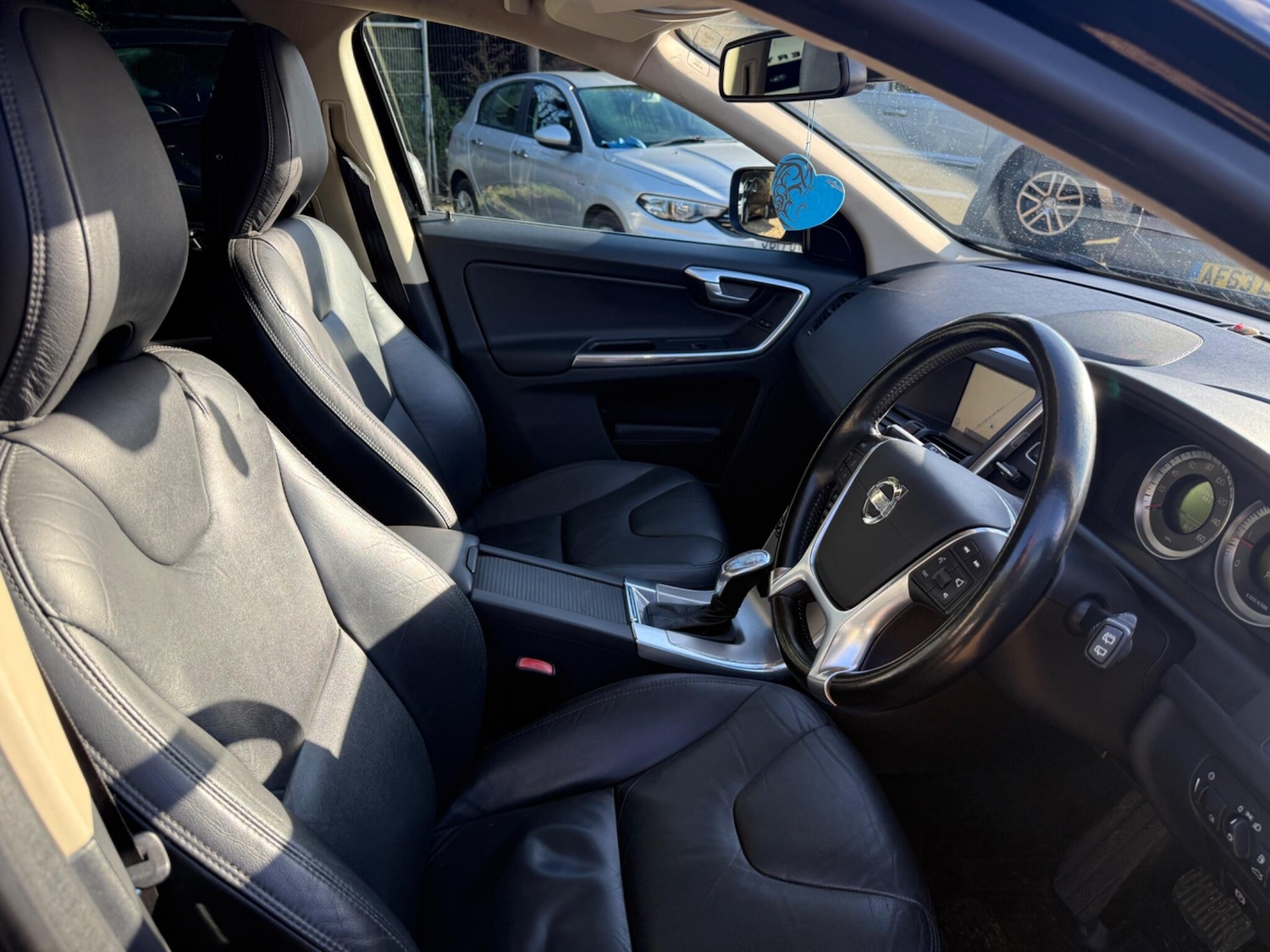 Used Volvo XC60 2012 for sale - 77559780: Photo 22