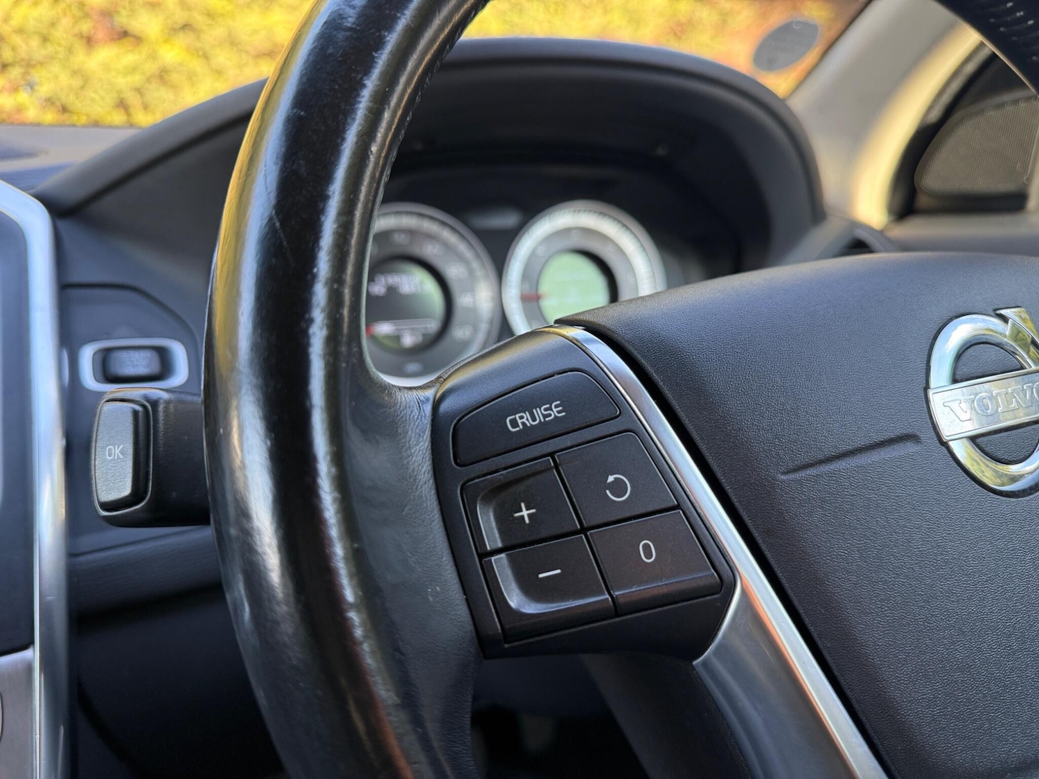 Used Volvo XC60 2012 for sale - 77559780: Photo 41