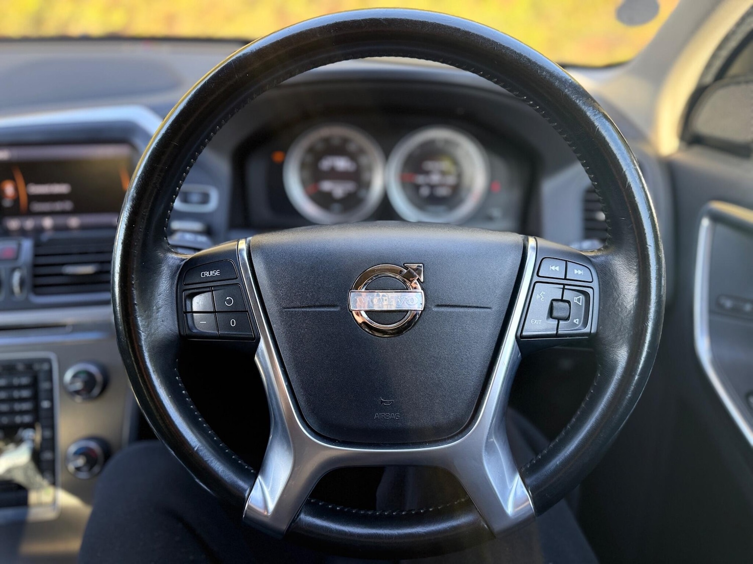 Used Volvo XC60 2012 for sale - 77559780: Photo 42