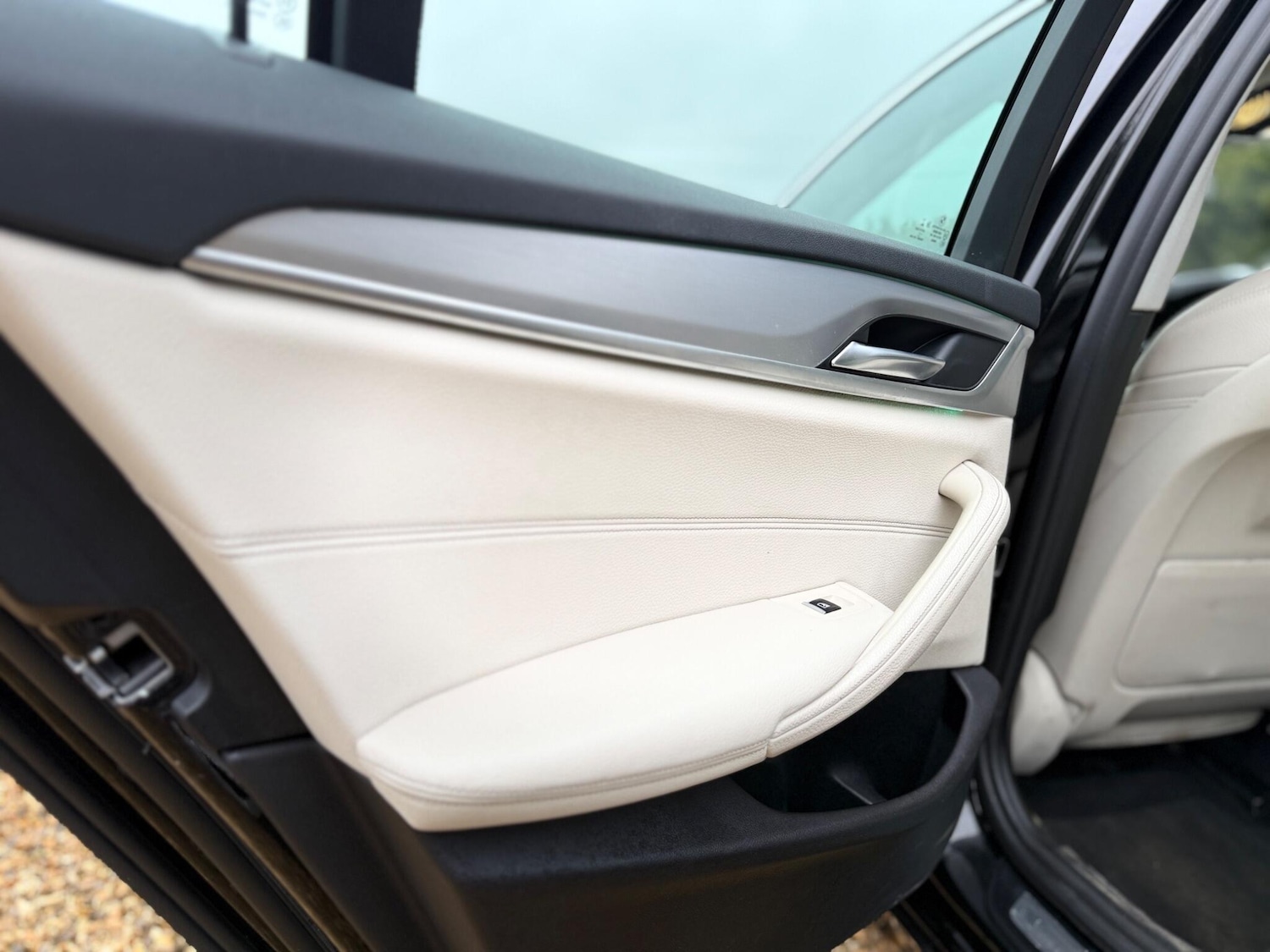 Used BMW 5 Series 2017 for sale - 77400623: Photo 22