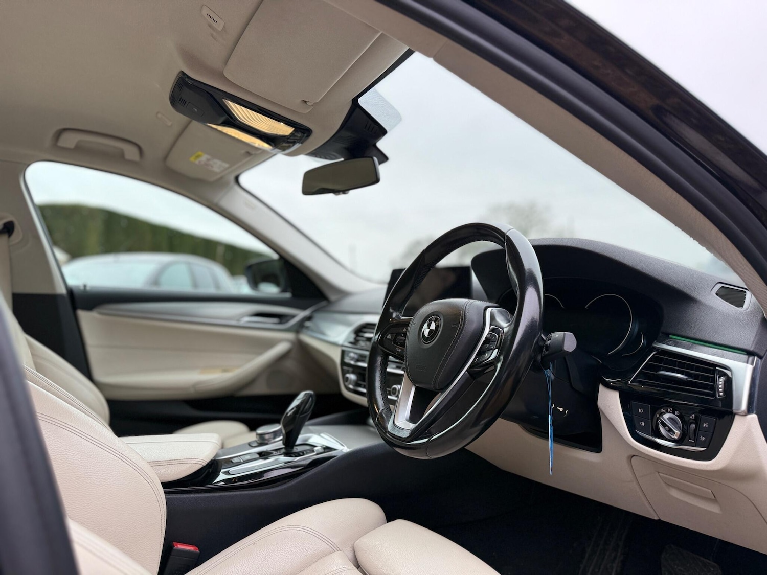 Used BMW 5 Series 2017 for sale - 77400623: Photo 32