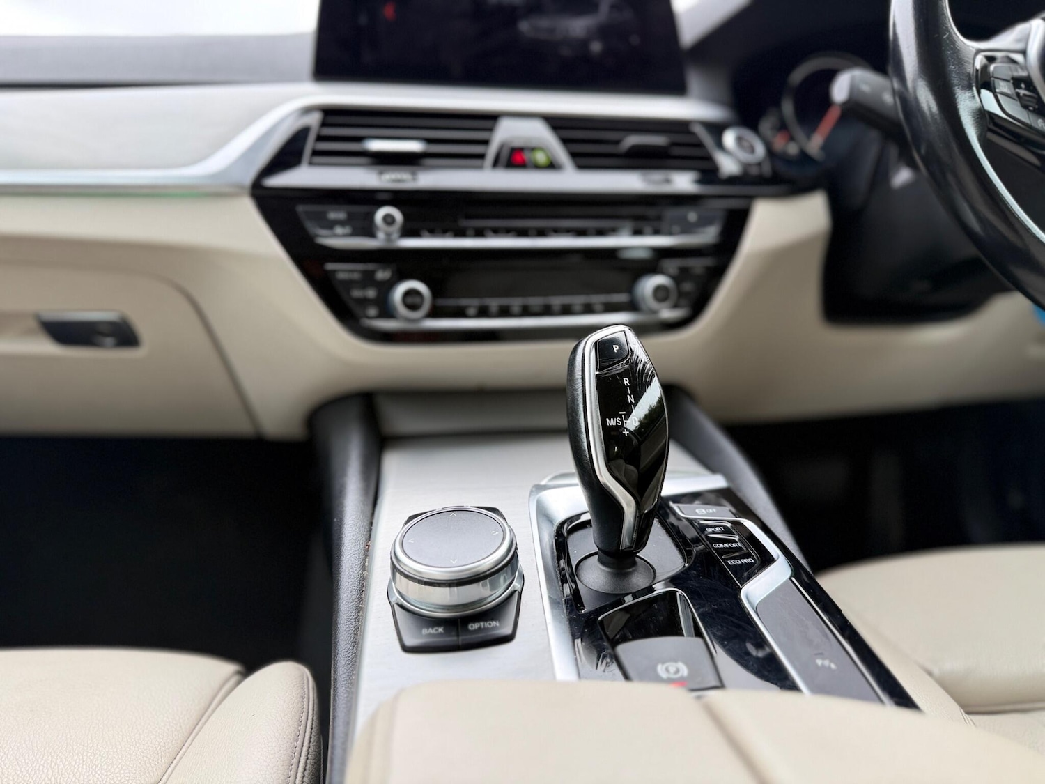 Used BMW 5 Series 2017 for sale - 77400623: Photo 38