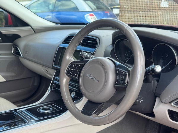 Used Jaguar XE 2016 for sale - 75002370: Photo 23