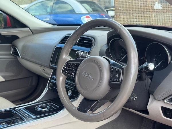 Used Jaguar XE 2016 for sale - 75002370: Photo 27