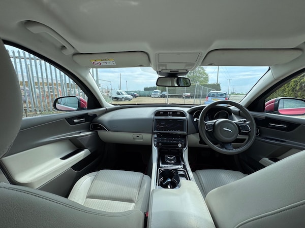 Used Jaguar XE 2016 for sale - 75002370: Photo 29