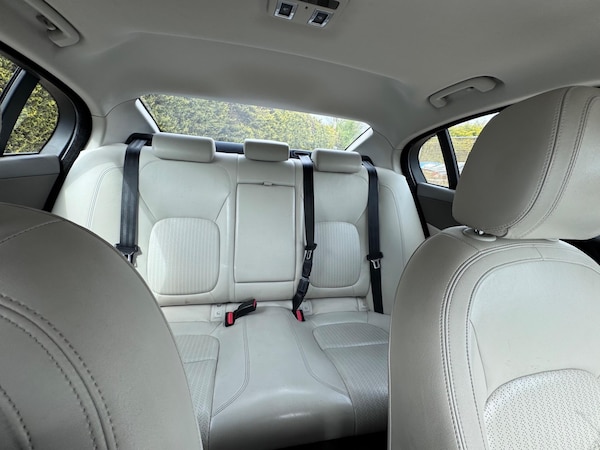 Used Jaguar XE 2016 for sale - 75002370: Photo 44