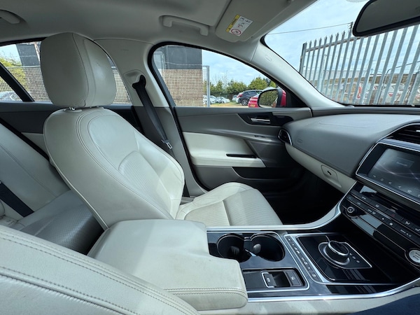 Used Jaguar XE 2016 for sale - 75002370: Photo 46