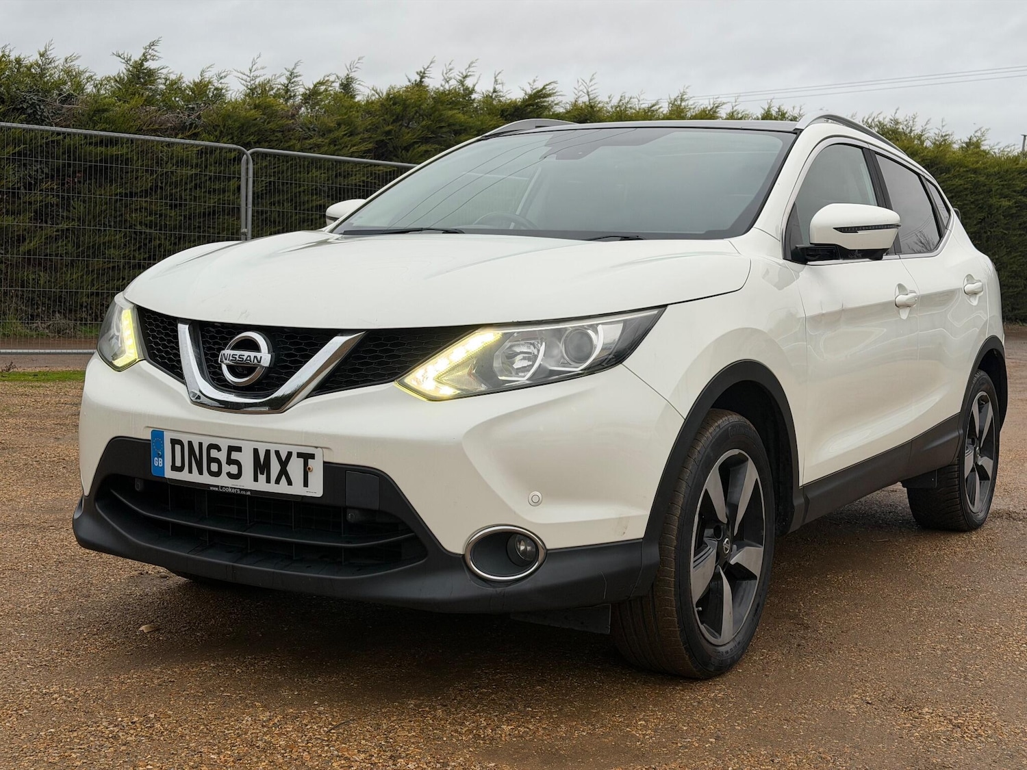 Used Nissan Qashqai for sale - 76727580: Photo 16