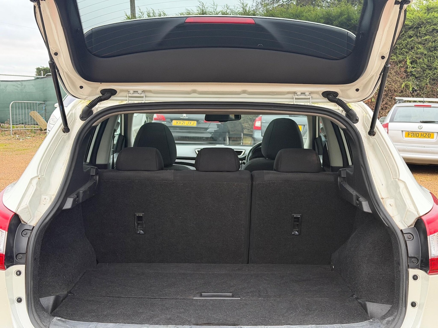 Used Nissan Qashqai for sale - 76727580: Photo 20