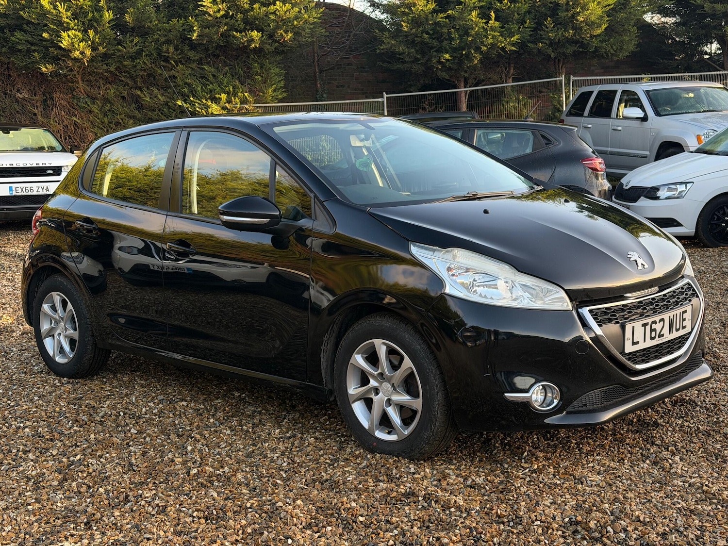 Used Peugeot 208 2013 for sale - 77016687: Photo 11
