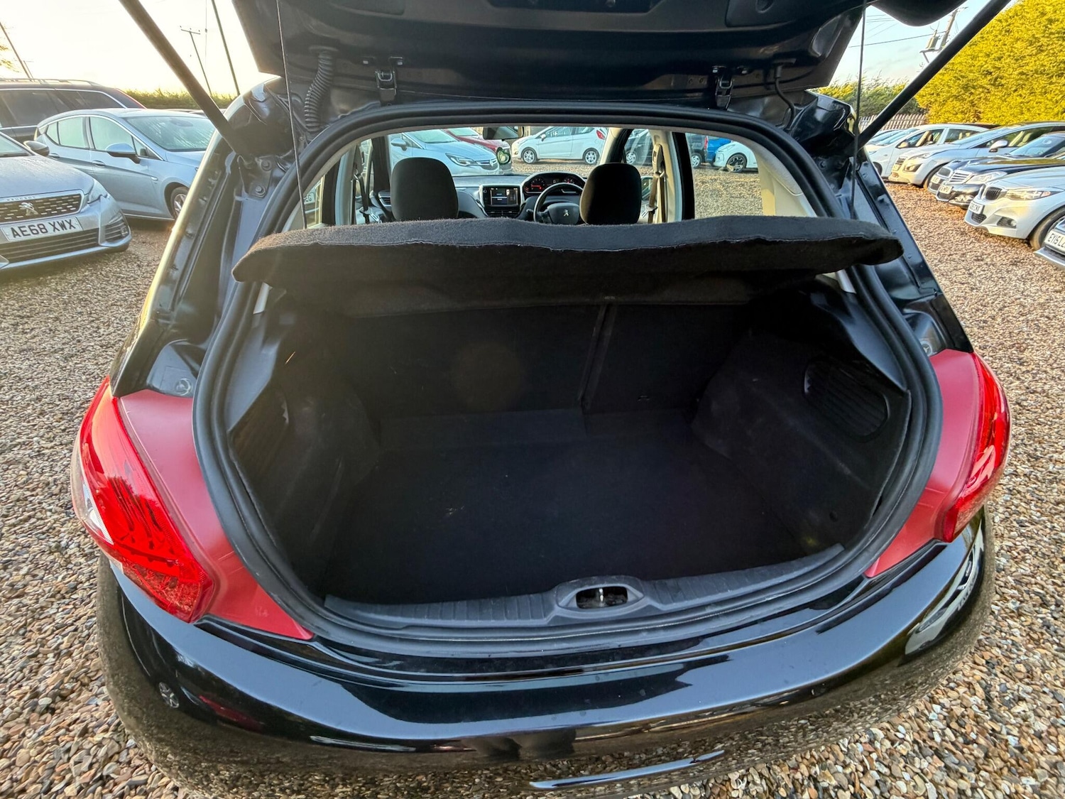 Used Peugeot 208 2013 for sale - 77016687: Photo 19