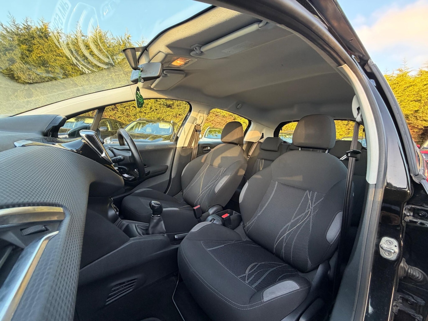 Used Peugeot 208 2013 for sale - 77016687: Photo 36