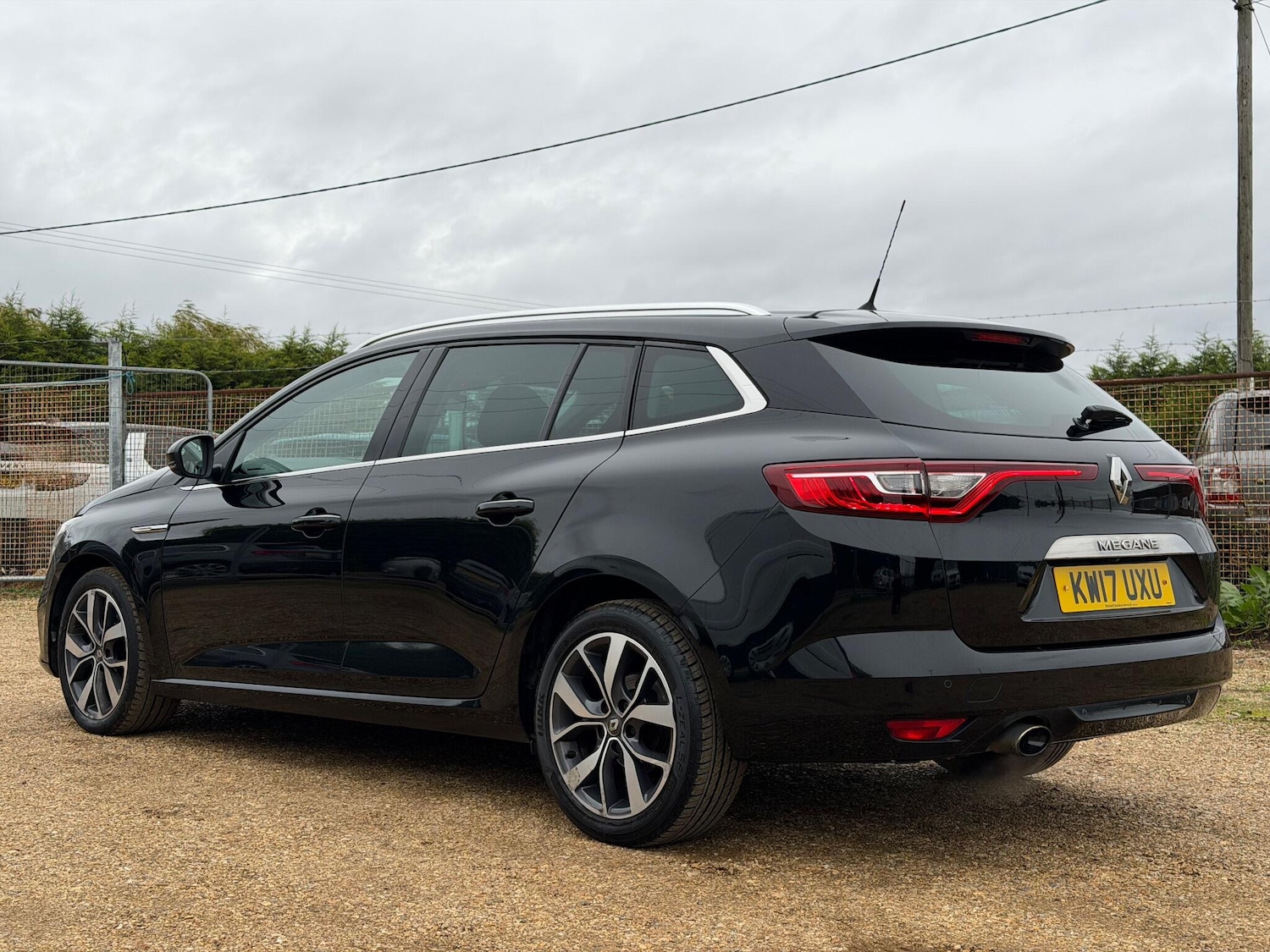 Used Renault Megane 2017 for sale - 76380851: Photo 11