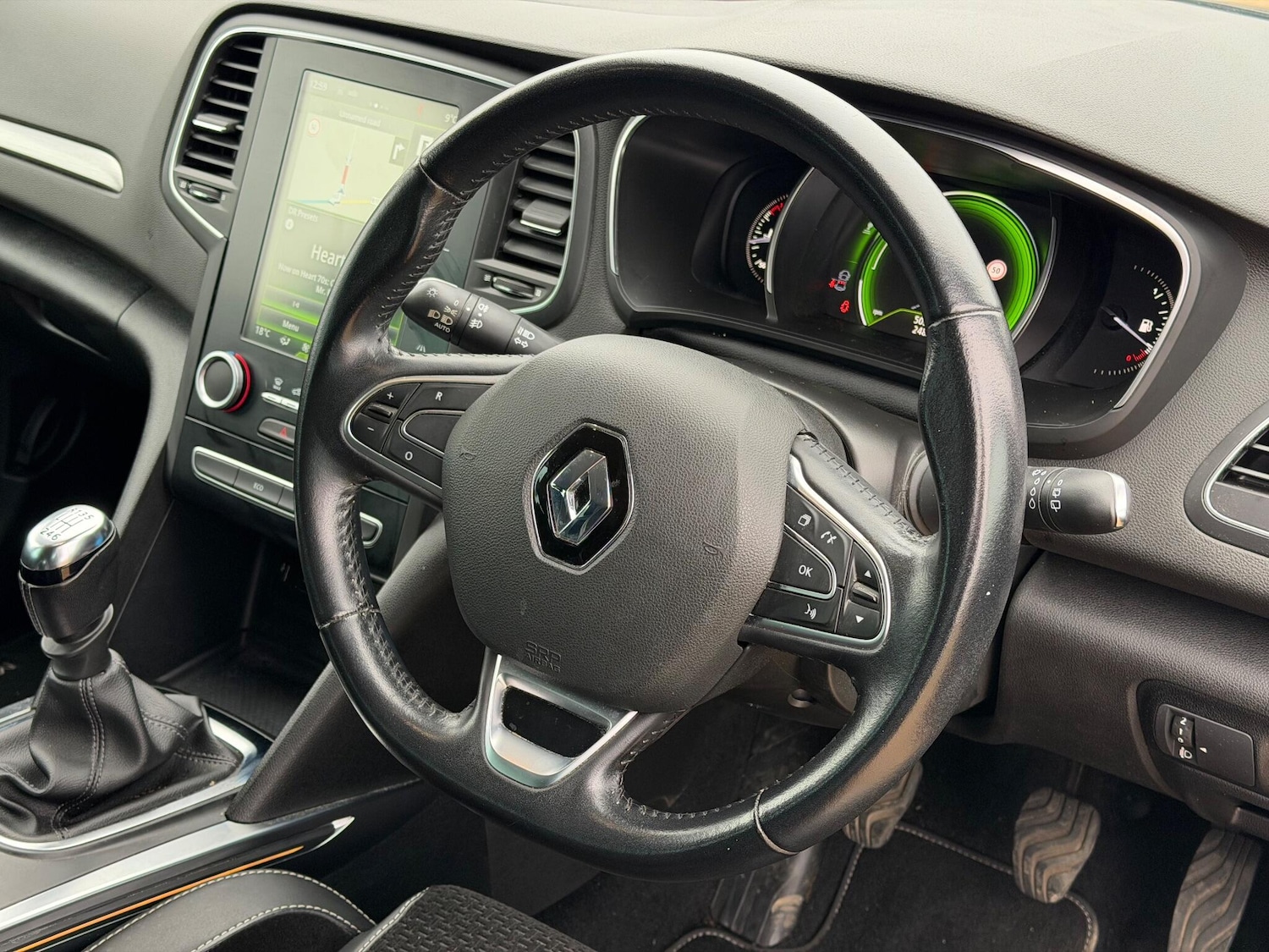 Used Renault Megane 2017 for sale - 76380851: Photo 24