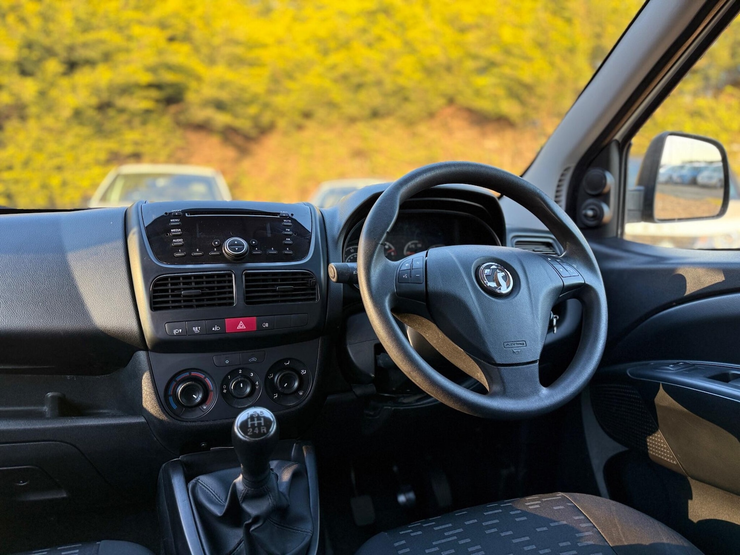 Used Vauxhall Combo 2014 for sale - 78147948: Photo 26