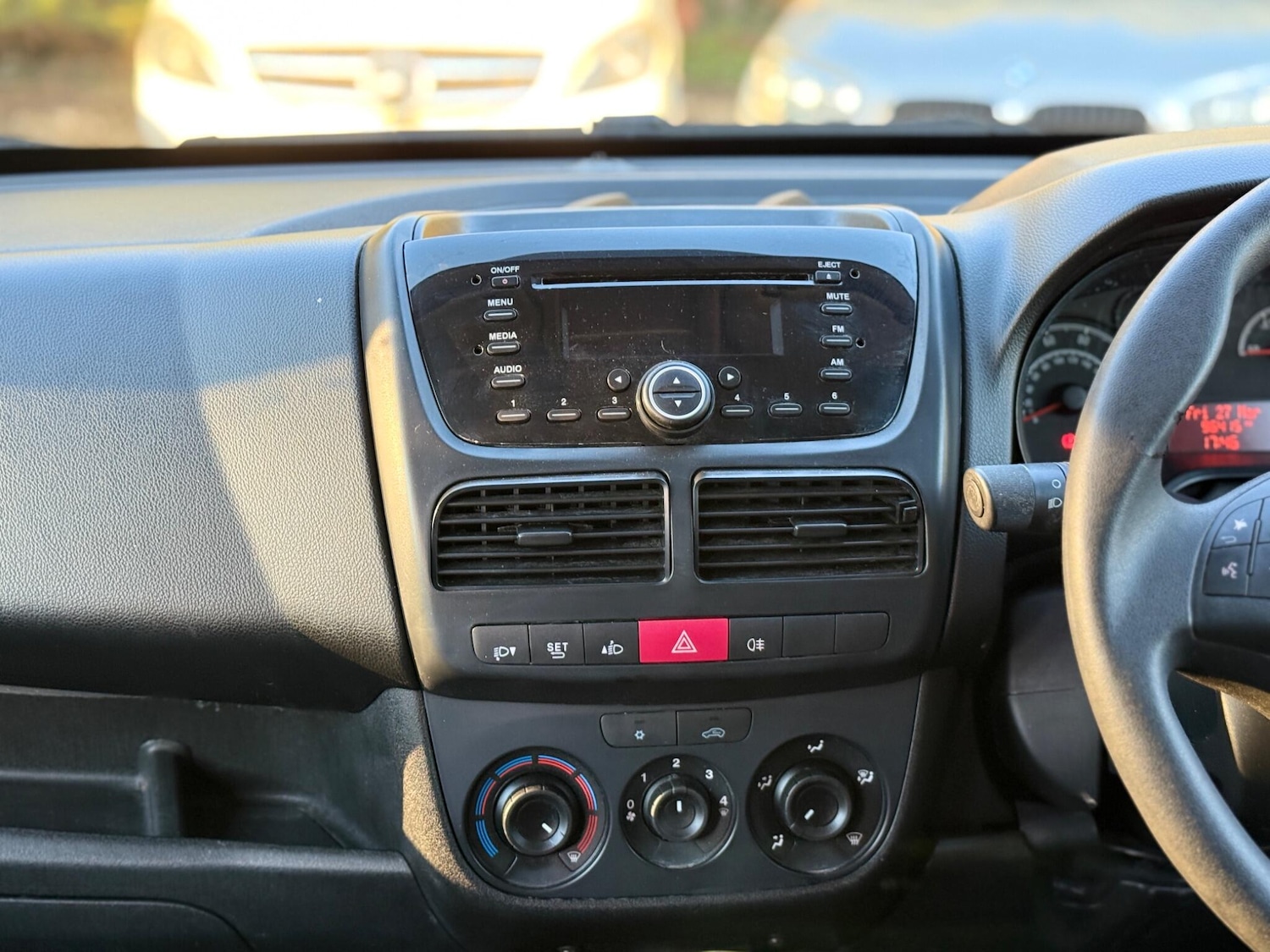 Used Vauxhall Combo 2014 for sale - 78147948: Photo 29