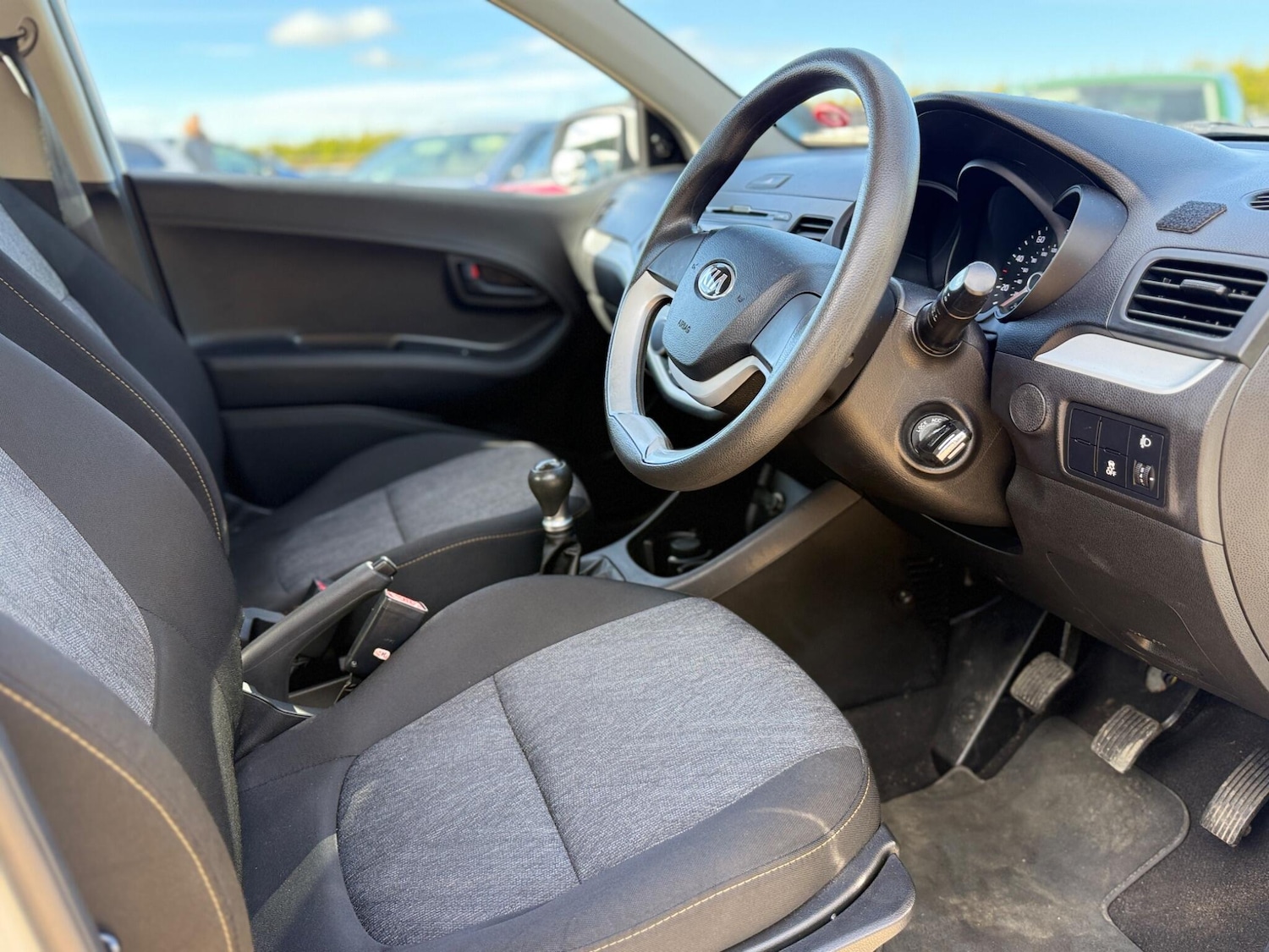 Used Kia Picanto for sale - 77824850: Photo 11