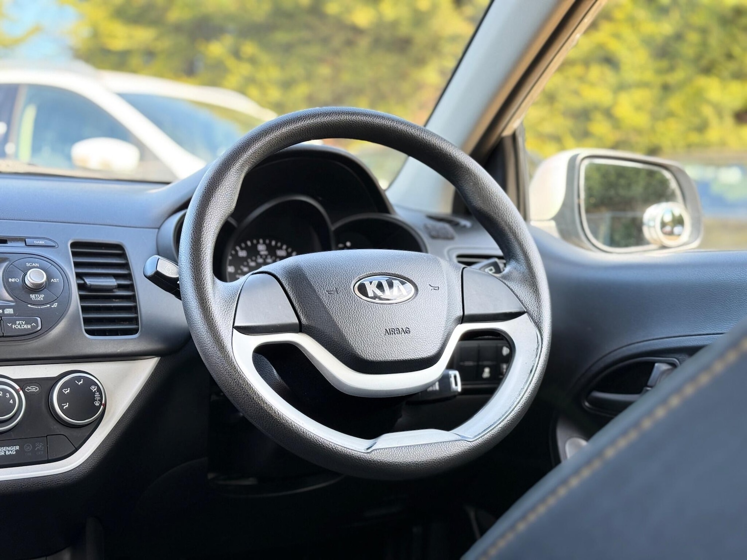 Used Kia Picanto for sale - 77824850: Photo 15