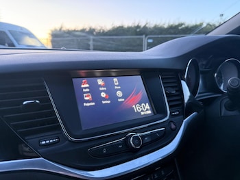 Used Vauxhall Astra 2016 for sale - 77799335: Photo