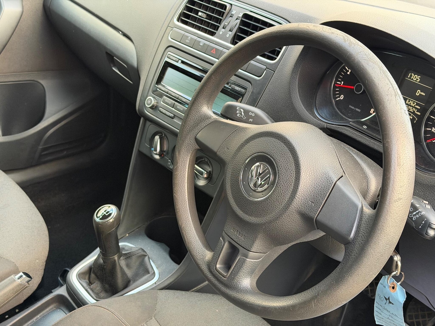 Used Volkswagen Polo 2011 for sale - 76398589: Photo 24