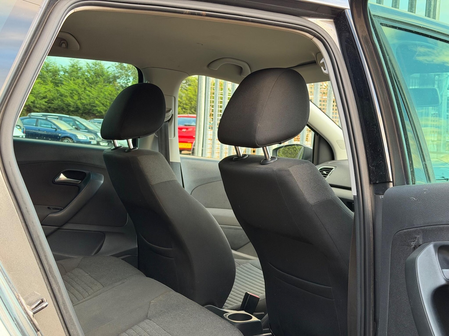 Used Volkswagen Polo 2011 for sale - 76398589: Photo 29