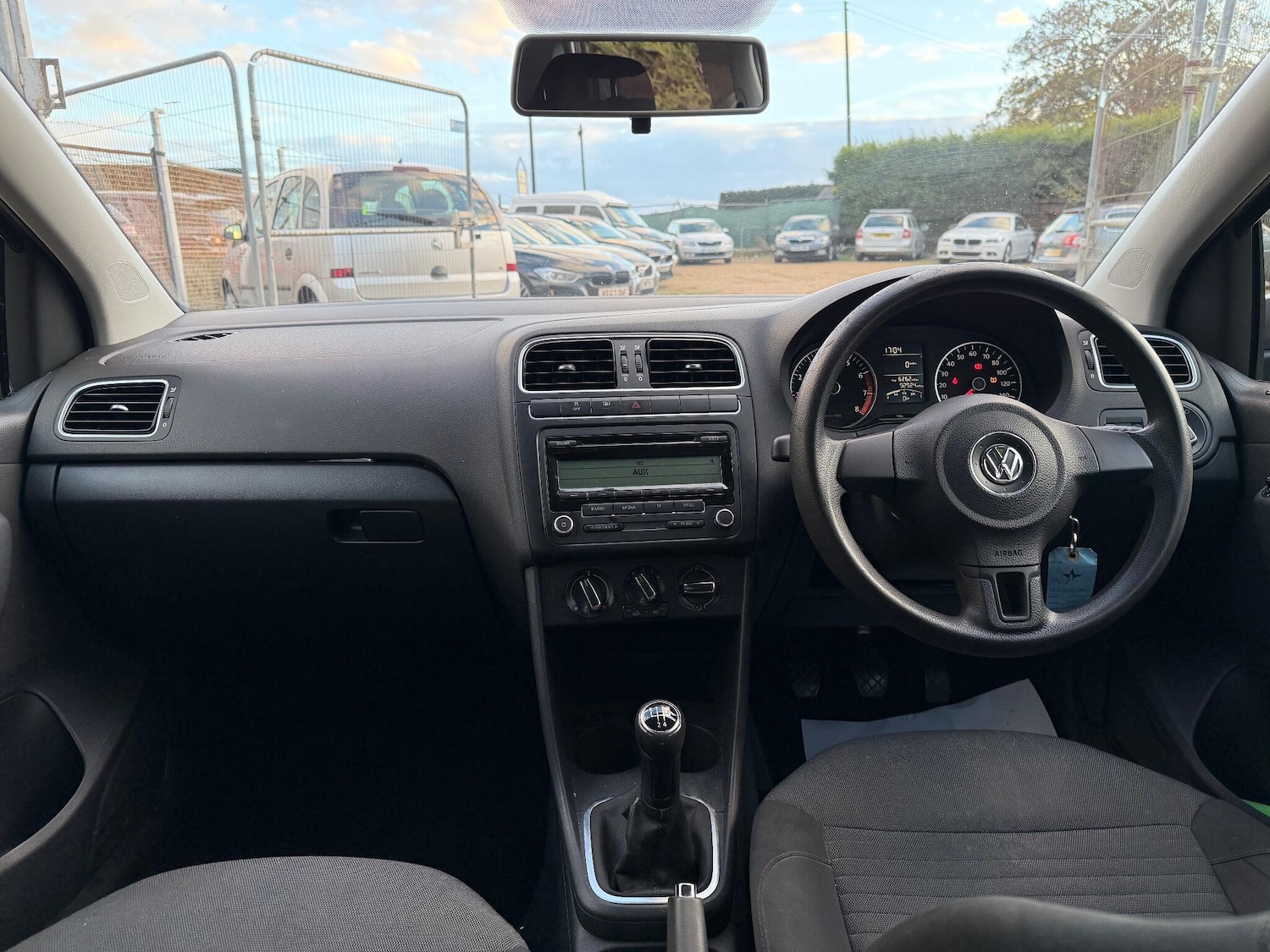 Used Volkswagen Polo 2011 for sale - 76398589: Photo 3