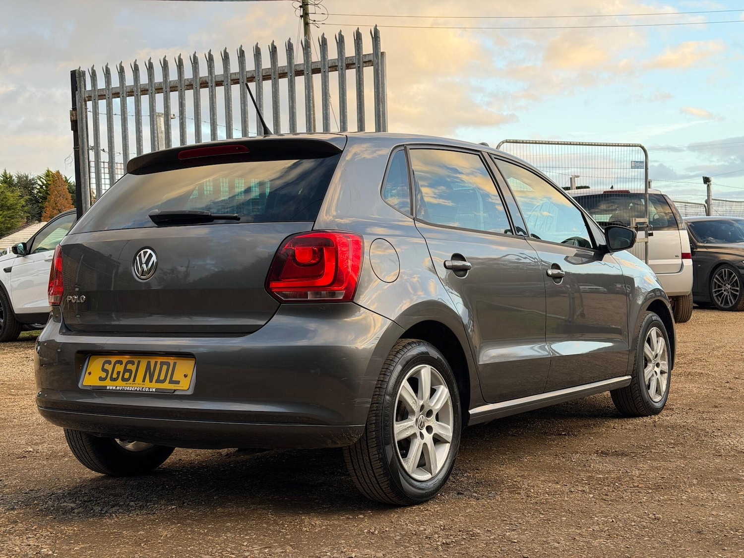 Used Volkswagen Polo 2011 for sale - 76398589: Photo 5