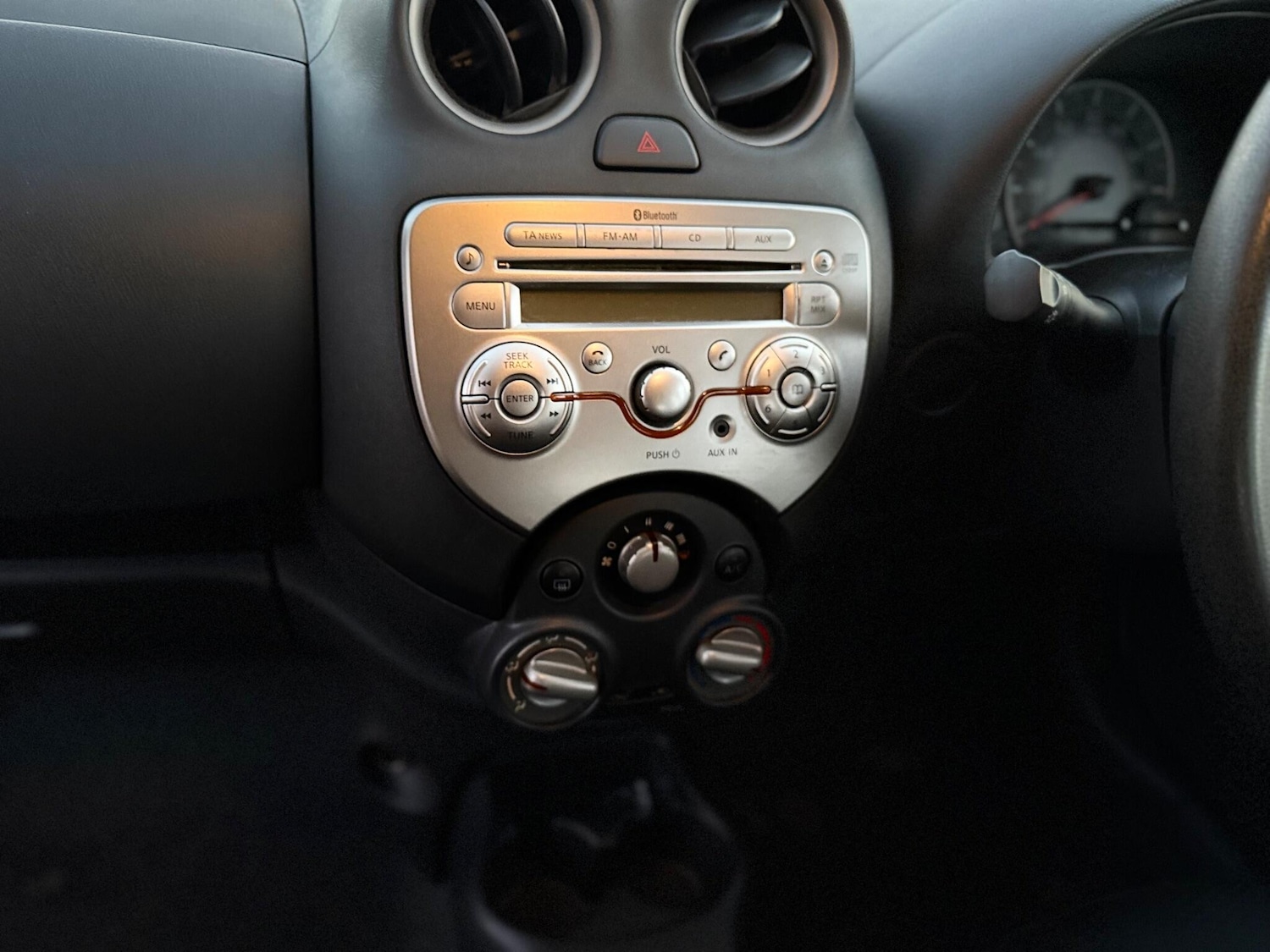 Used Nissan Micra 2012 for sale - 76700754: Photo 28