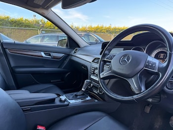 Used Mercedes-Benz C Class 2011 for sale - 77271389: Photo