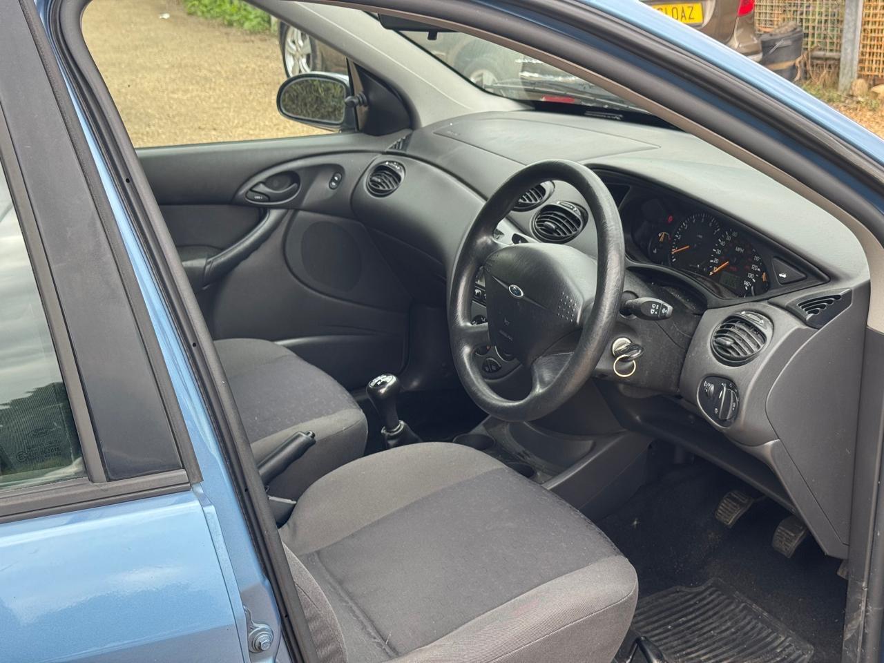 Used Ford Focus 2002 for sale - 76377772: Photo 13