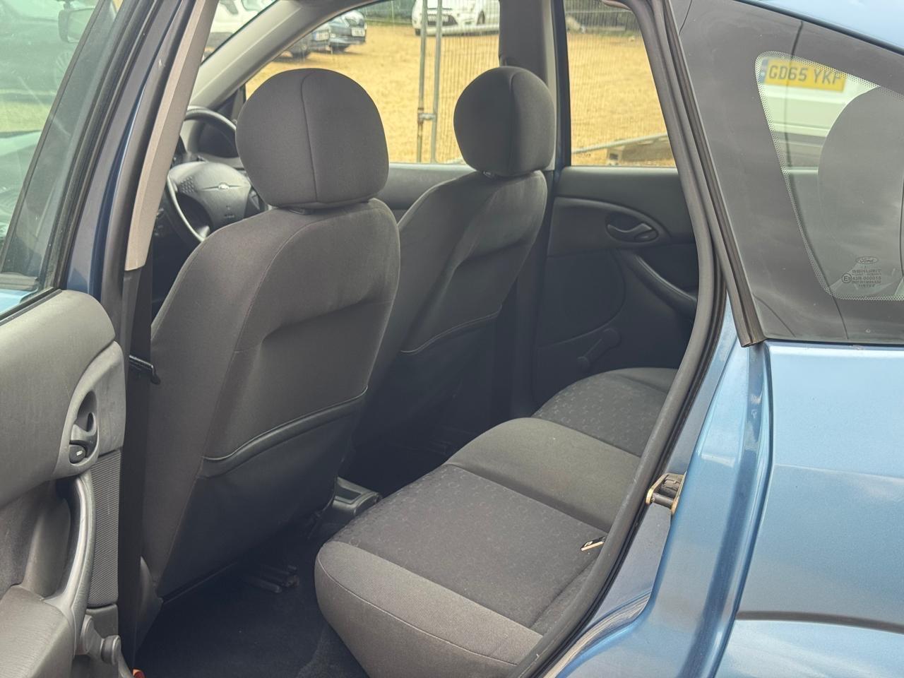 Used Ford Focus 2002 for sale - 76377772: Photo 16