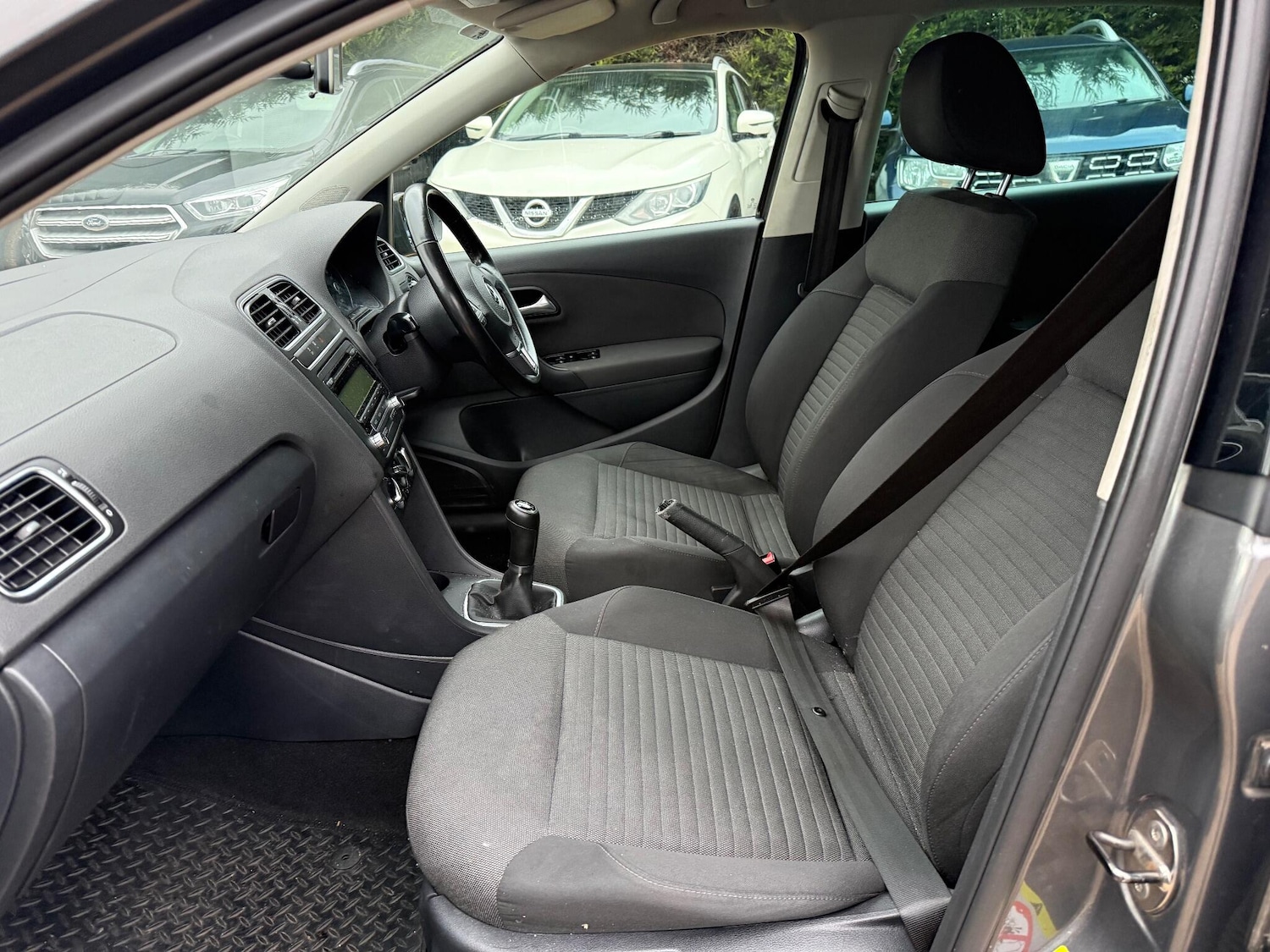 Used Volkswagen Polo 2012 for sale - 76936506: Photo 15