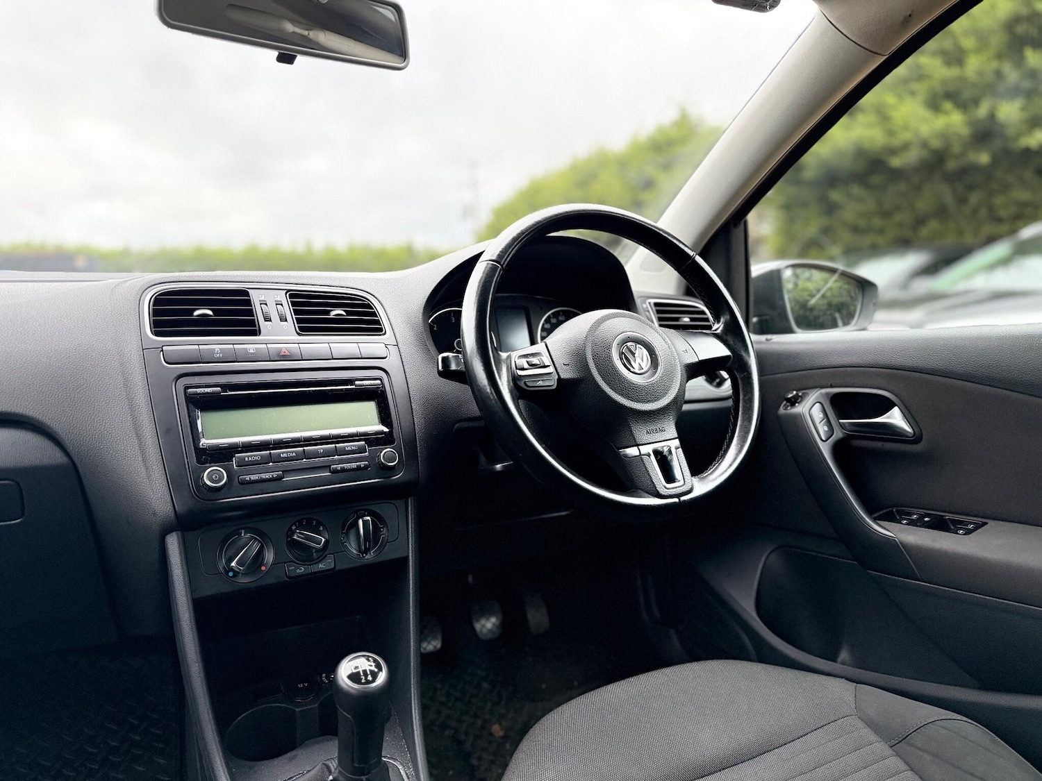 Used Volkswagen Polo 2012 for sale - 76936506: Photo 19