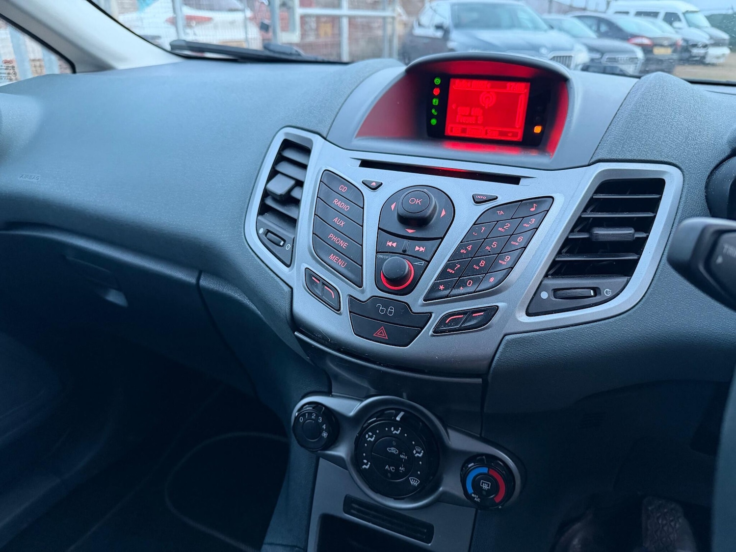 Used Ford Fiesta 2011 for sale - 76561850: Photo 20