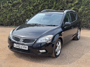 Used Kia Ceed 2010 for sale - 75577461: Photo