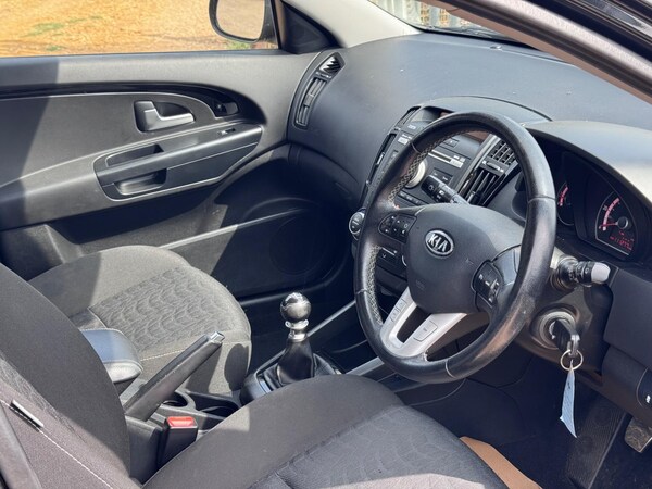 Used Kia Ceed 2010 for sale - 75577461: Photo 32