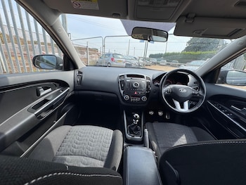 Used Kia Ceed 2010 for sale - 75577461: Photo