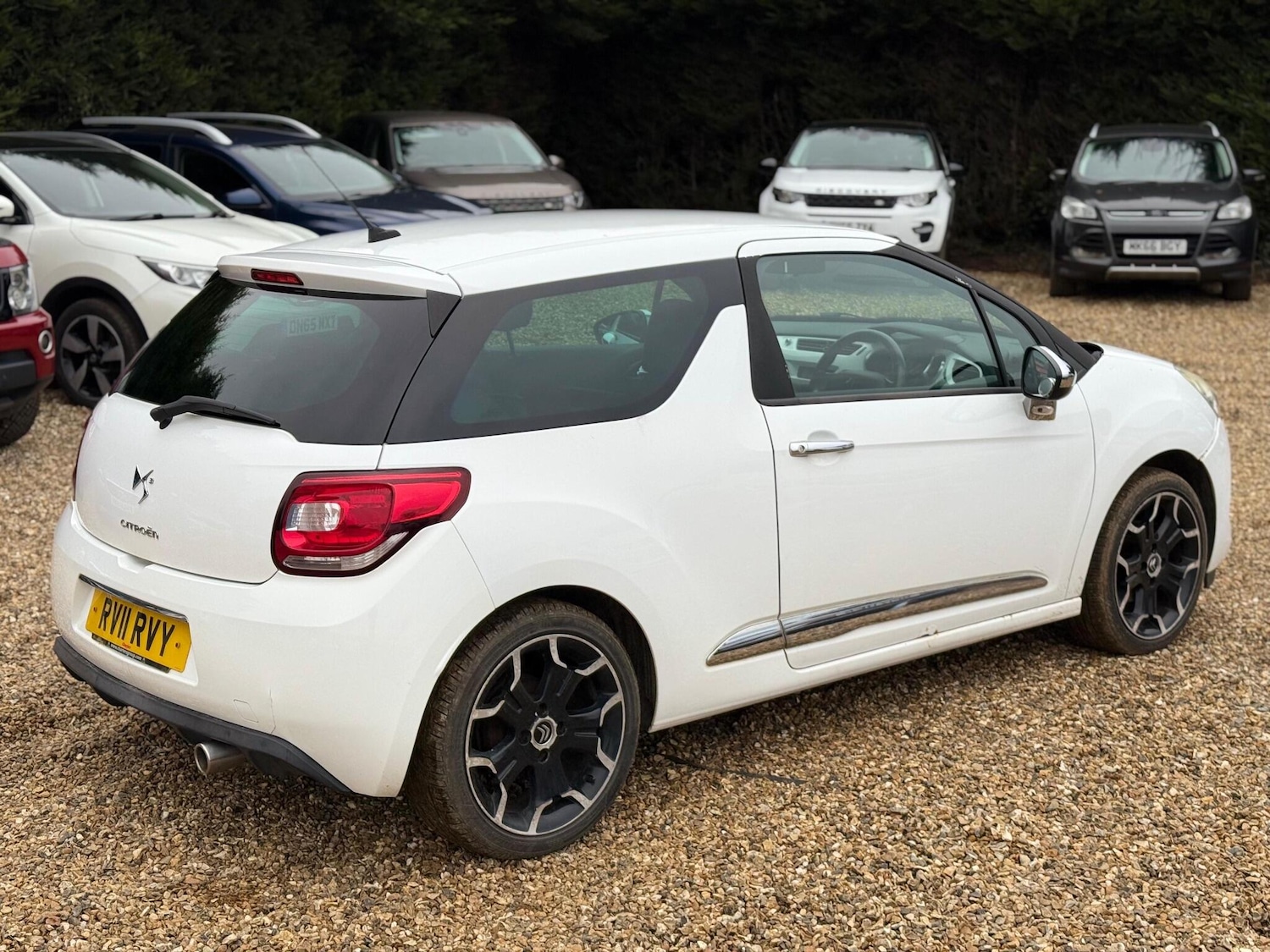 Used Citroen DS3 2011 for sale - 77271357: Photo 3