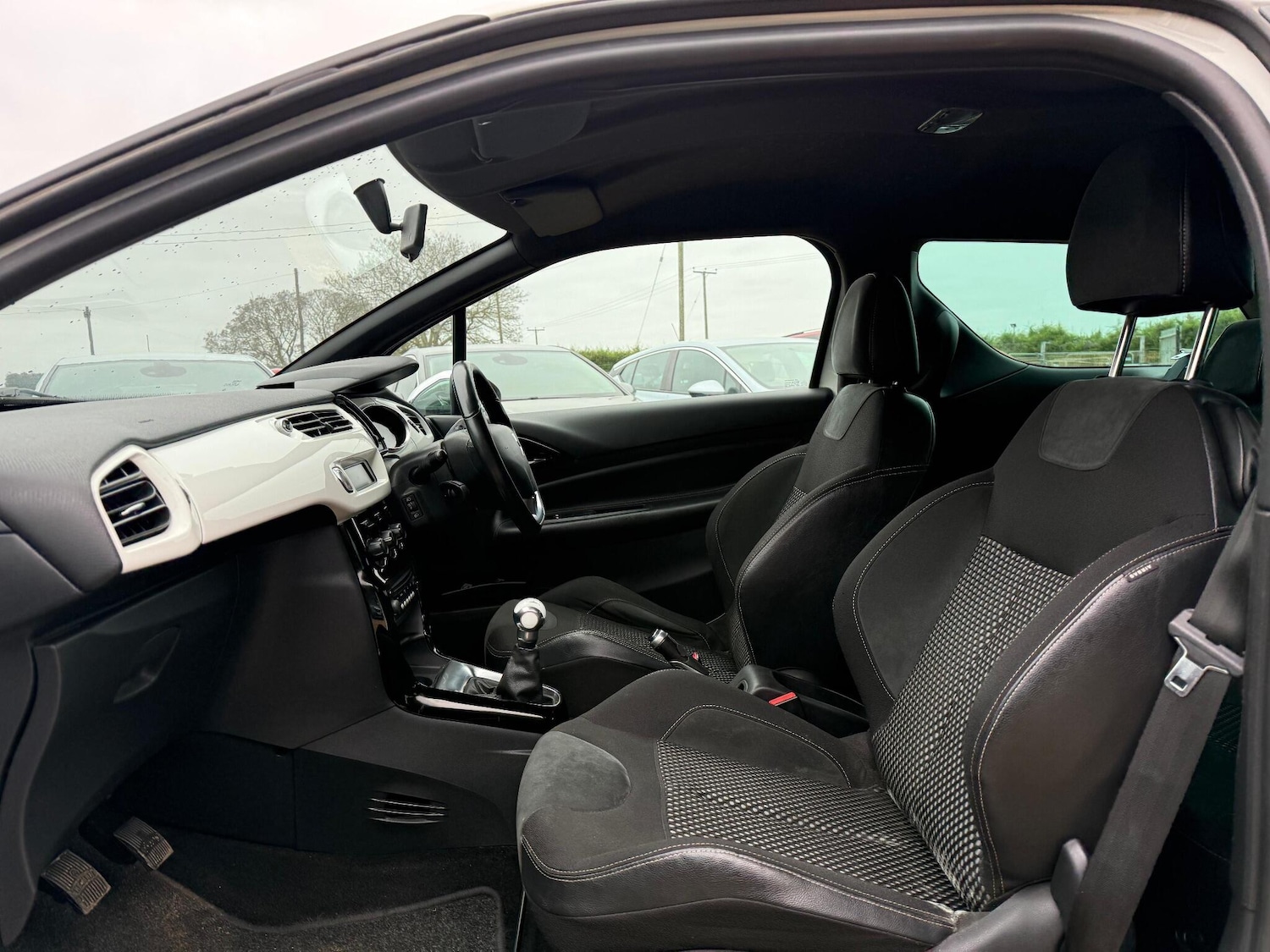 Used Citroen DS3 2011 for sale - 77271357: Photo 5