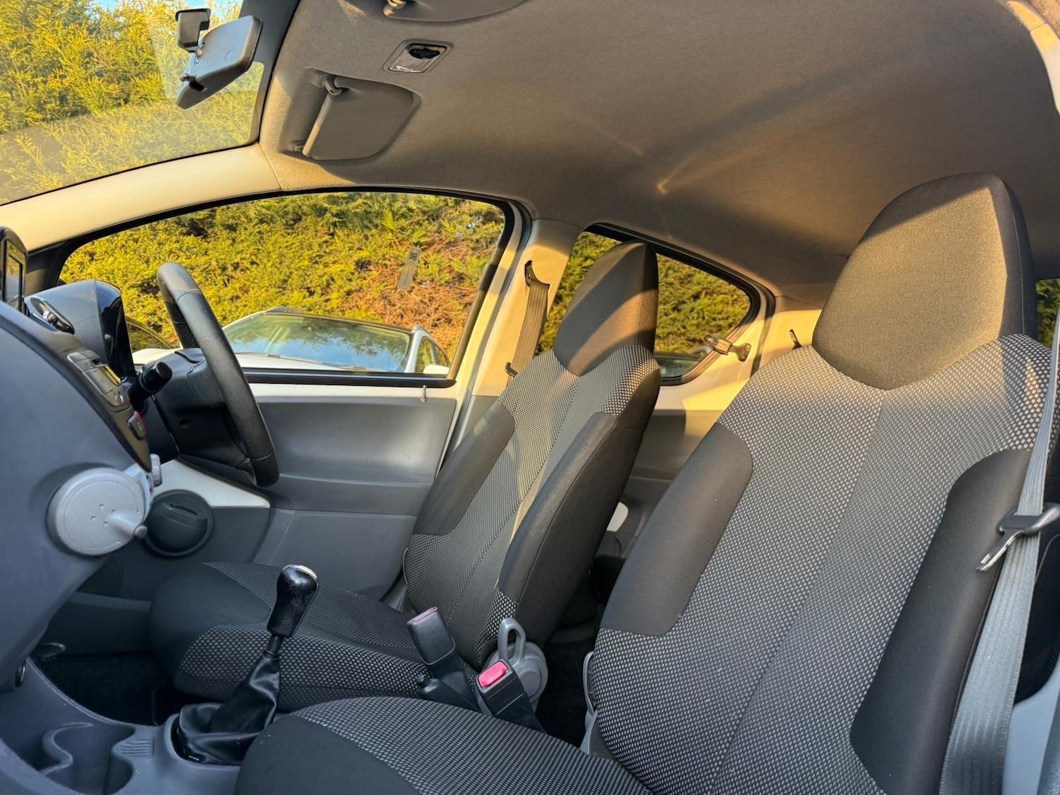 Used Toyota AYGO 2011 for sale - 77271346: Photo 15