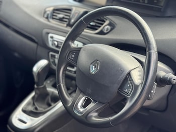 Used Renault Scenic 2014 for sale - 79441053: Photo