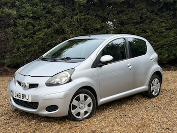 Used Toyota AYGO 2011 for sale - 77524871: Photo