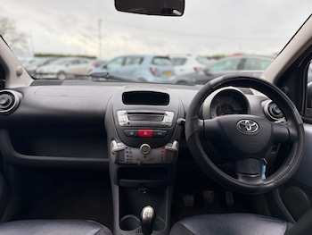 Used Toyota AYGO 2011 for sale - 77524871: Photo