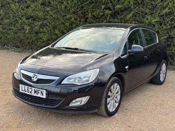 2012 (62) - 2.0 CDTi Elite Auto Euro 5 5dr