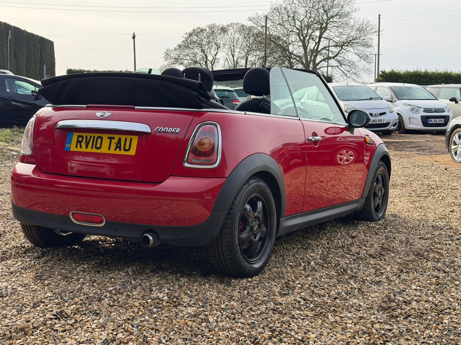 Used MINI Convertible 2010 for sale - 77586638: Photo 19