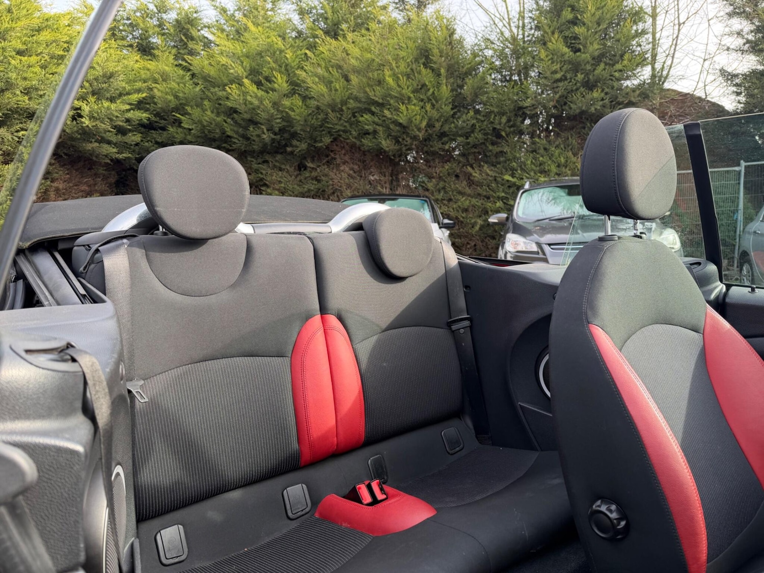 Used MINI Convertible 2010 for sale - 77586638: Photo 23