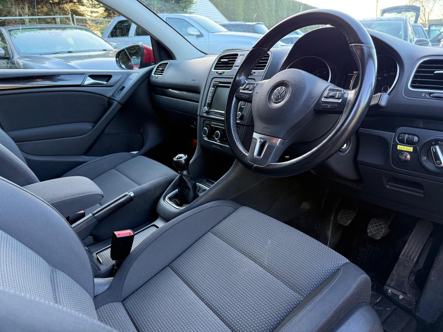 Used Volkswagen Golf 2011 for sale - 76899649: Photo 3