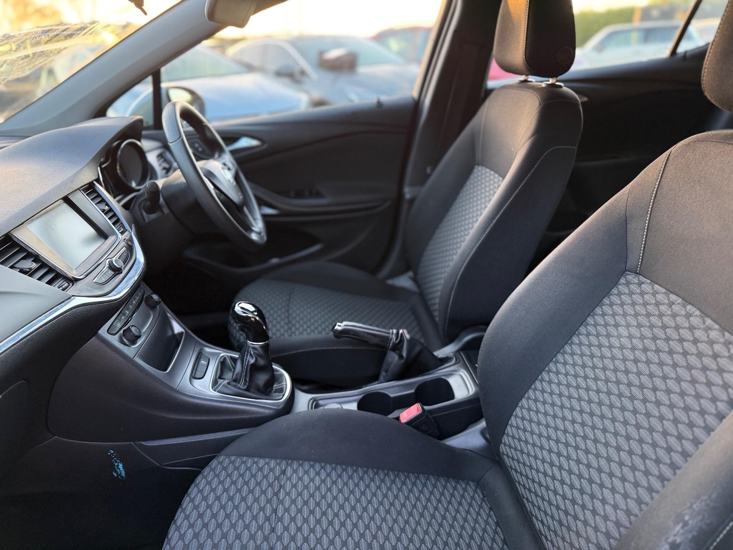 Used Vauxhall Astra 2016 for sale - 77271367: Photo 3